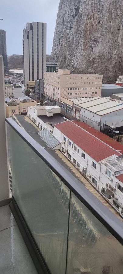 The Hub Gibraltar Apartment Exterior foto